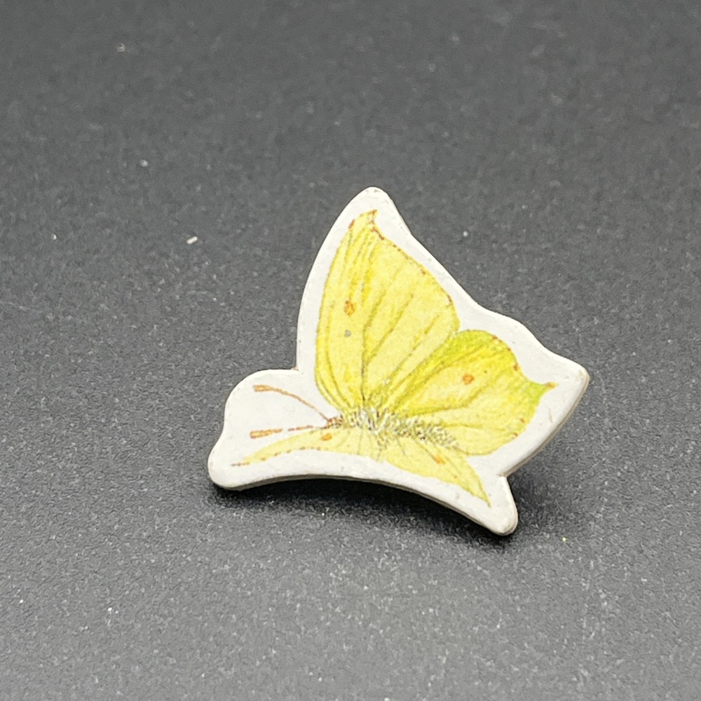 Pretty Yellow Butterfly Cardboard Lapel Hat Pin